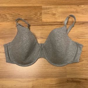 Victoria’s Secret lined perfect coverage bra